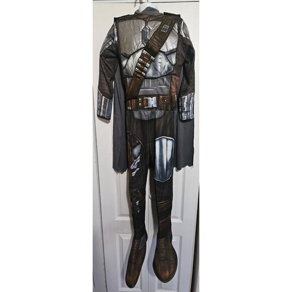 Rubie's Mandalorian Kids Costume - Silver, Black, Brown - Picture 3 of 8